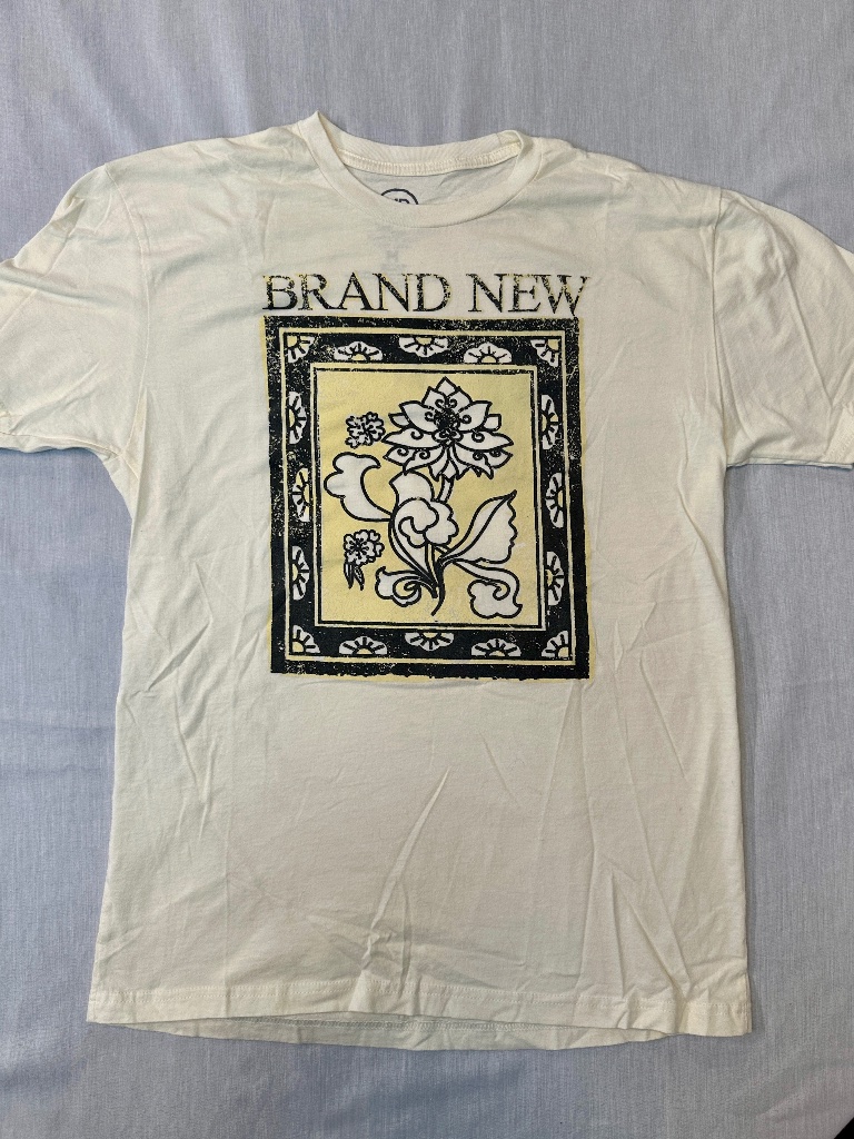 Brand New Band Tee Size Medium Daisy Era
